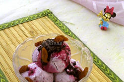 炼奶蓝莓冰激凌