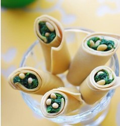 松仁菠菜卷
