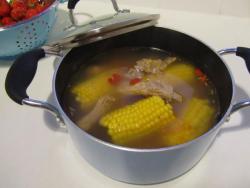 酒酿玉米排骨汤