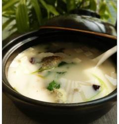 玉竹鱼头豆腐汤