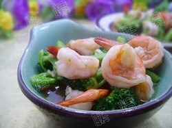 西兰花虾球