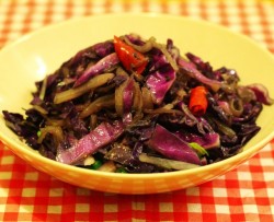 董太的私房菜--白萝卜丝炒紫甘蓝