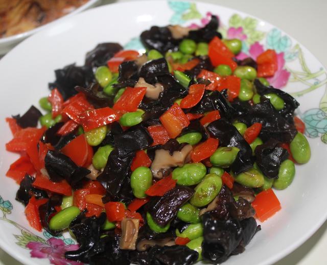 毛豆香菇木耳丁
