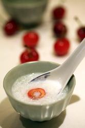 冰糖牛奶燕