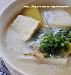鱼头豆腐汤