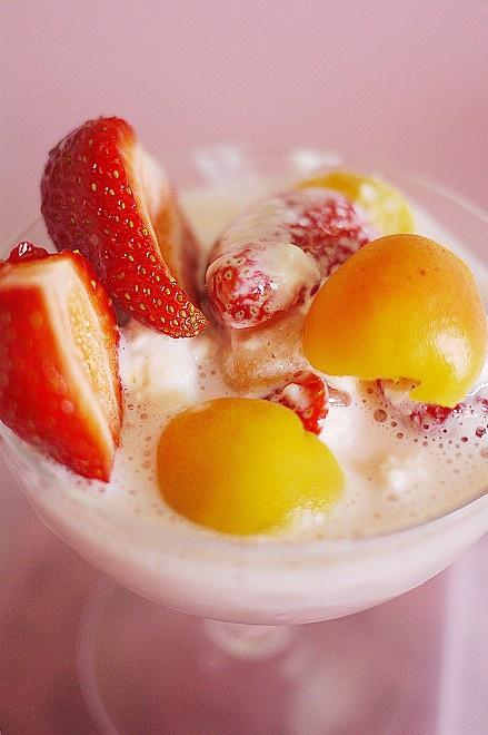 香蕉草莓酸奶