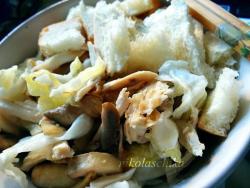 鸡肉蘑菇椰菜温沙拉