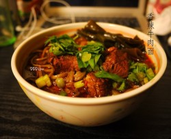 川味香辣牛肉面