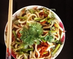 甜甜的蔬菜乌冬