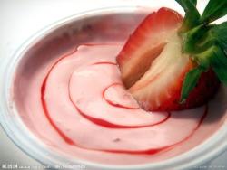 草莓味 酸奶