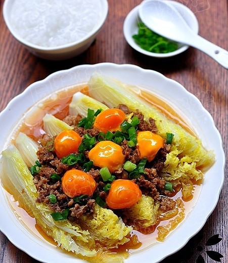 咸蛋肉碎蒸娃娃菜