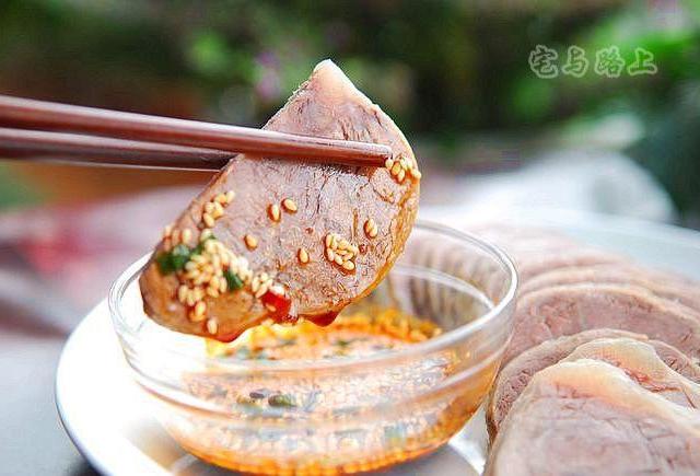 蘸汁牛肉