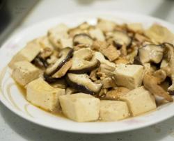 香菇豆腐烧肉片