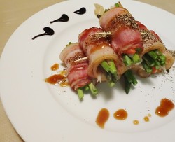 蟹肉芦笋培根卷儿