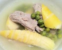 豌豆春笋煮小排