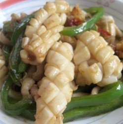 柿子椒爆炒鲜鱿