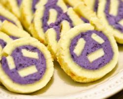 囧脸紫薯蛋糕卷