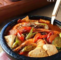 冬季暖胃鲜美的鲜虾韩式汤