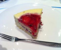 草莓白巧克力慕斯蛋糕