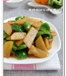 土豆片炒青椒