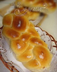 椰蓉辫子面包