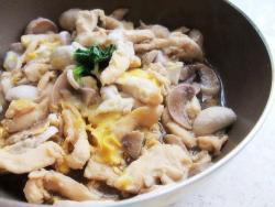 蘑菇亲子丼