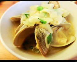 蛤蜊浓汤
