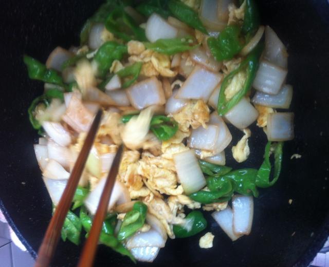 鸡蛋炒青椒