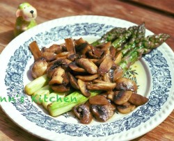 蚝油蘑菇芦笋