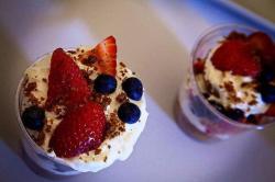 草莓甜点 Strawberry Celebration Parfaits Recipe