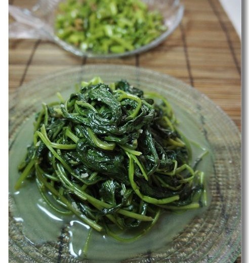 蒜茸空心菜