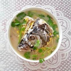 鱼头豆芽蛋花汤