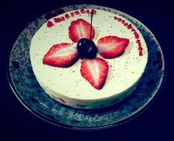 柠檬草莓冻芝士蛋糕