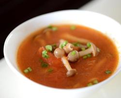 泡菜番茄菌菇汤