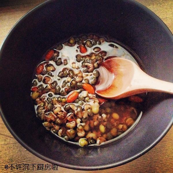 绿豆枸杞汤