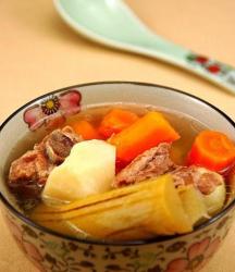 竹蔗红萝卜马蹄汤