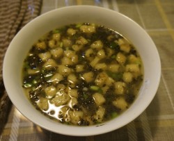 自制雪菜蚕豆油豆腐汤