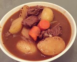 红酒闷牛肉 beef stew