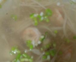 金针菇海鲜汤