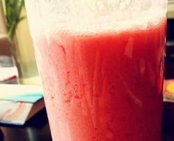 天然防晒利器·酸奶番茄汁
