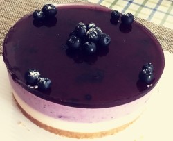 双莓酸奶慕斯蛋糕