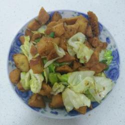 新疆特色菜包包菜炒馕