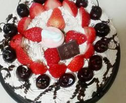 鮮奶草莓蛋糕