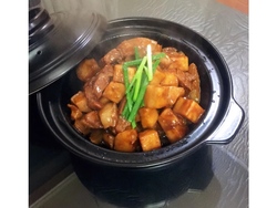 五花肉焖粉葛