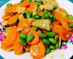 炒三蔬杏鲍菇+胡萝卜+毛豆