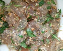 凉拌新鲜海蜇的家常做法