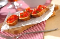 意式前菜 番茄Crostini トマトのクロスティーニ