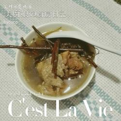 艾叶梗煲鸡汤