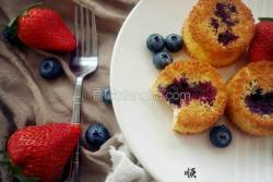 蓝莓爆浆椰香海绵蛋糕