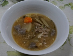 日式:猪肉蔬菜味噌汤